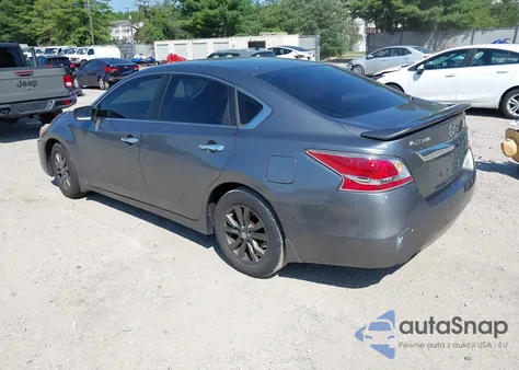2015 Nissan Altima 2.5 S из США, поврежденный, VIN 1N4AL3AP8FC227765